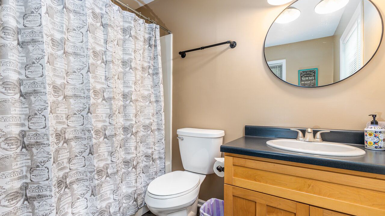 Photo of Bathroom in Galena