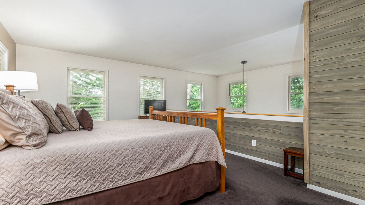Photo of Bedroom in Galena
