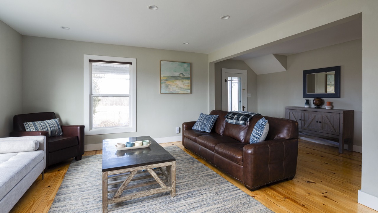 Photo of Livingroom in Cobden