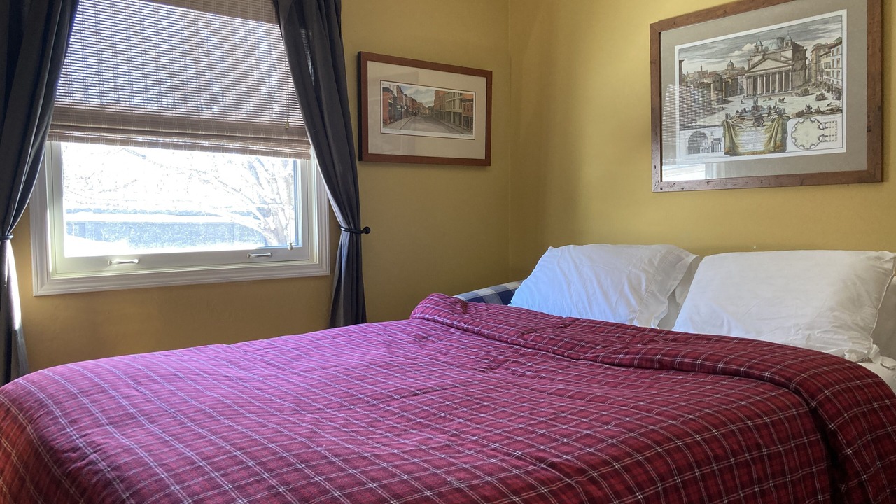 Photo of Bedroom in Elizabeth