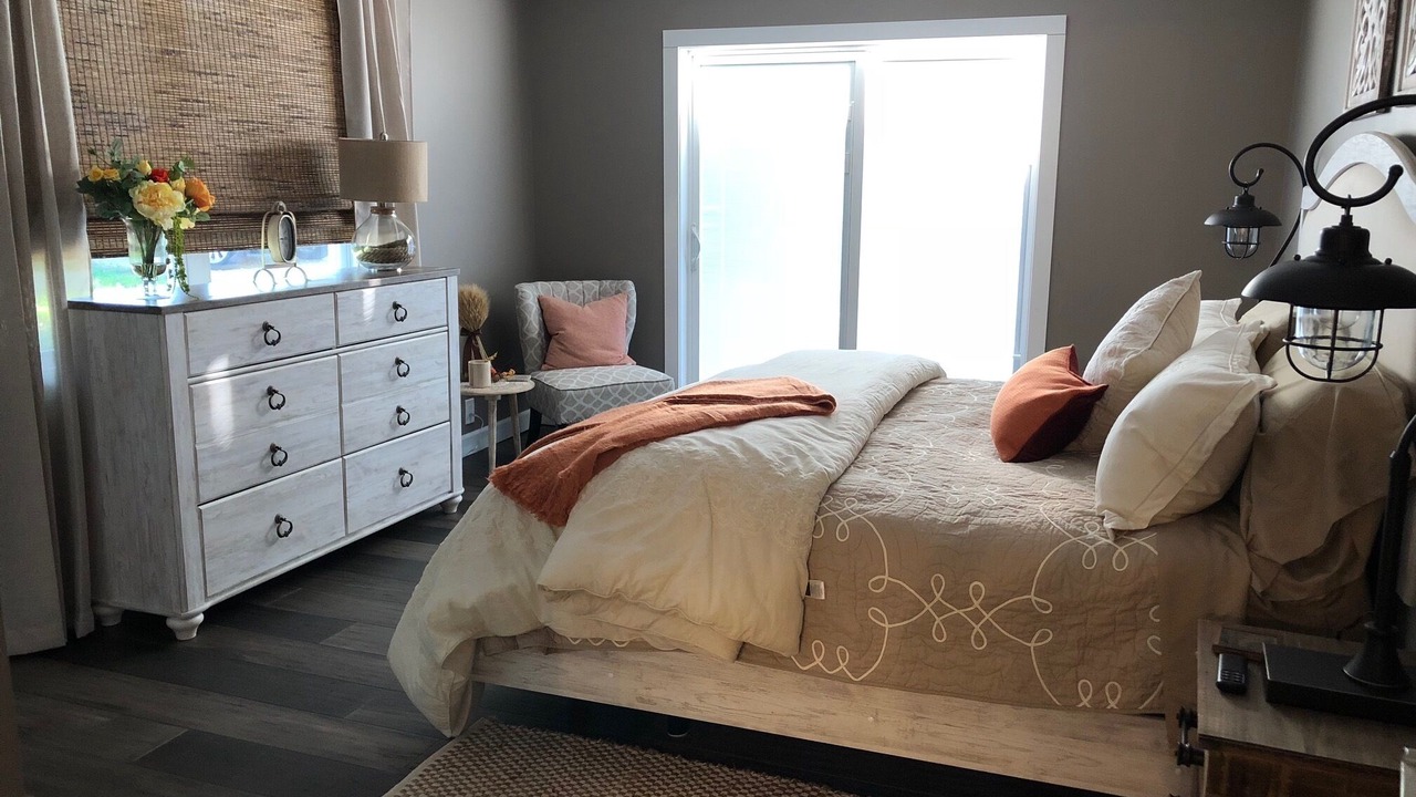 Photo of Bedroom in Port Byron