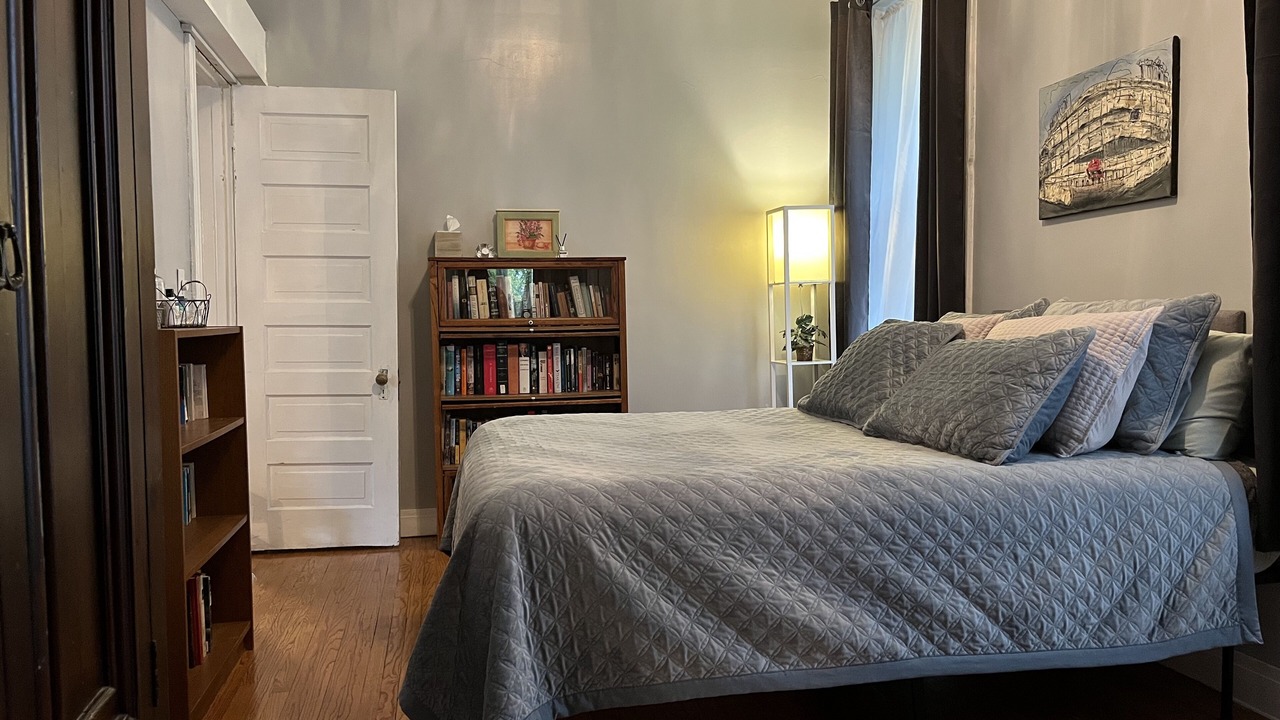 Photo of Bedroom in Ravenswood