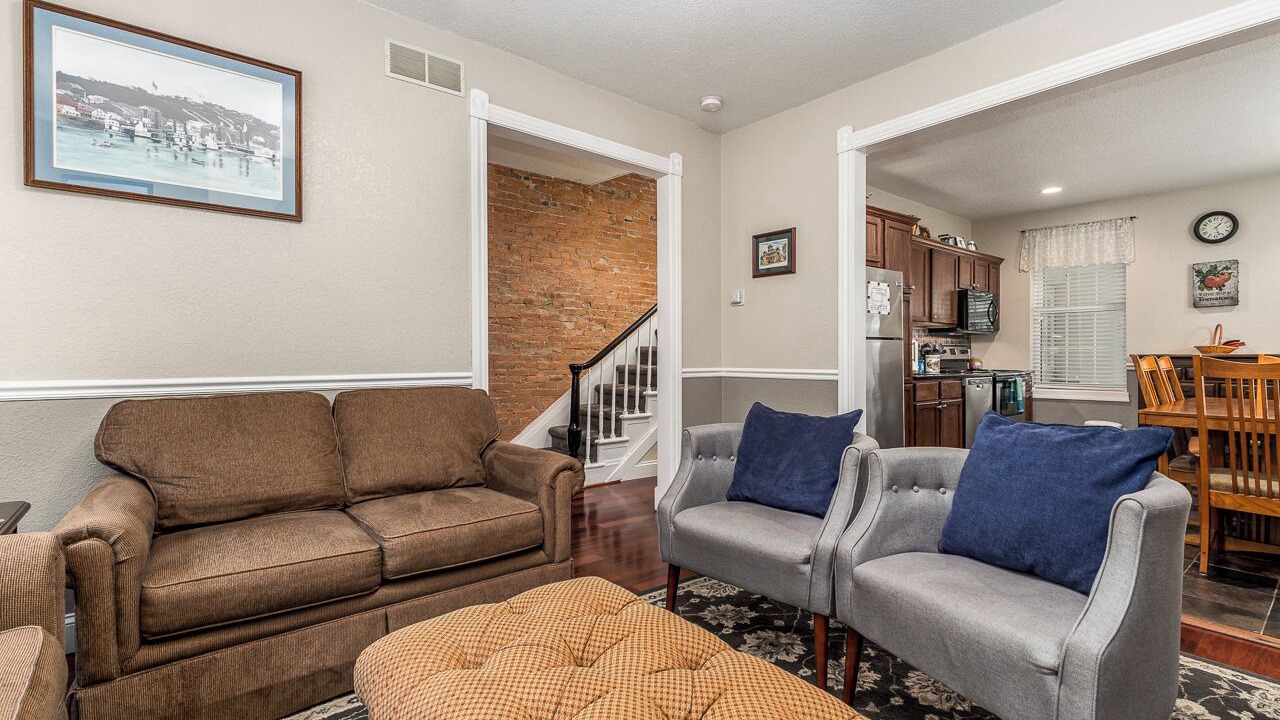 Photo of Livingroom in Galena