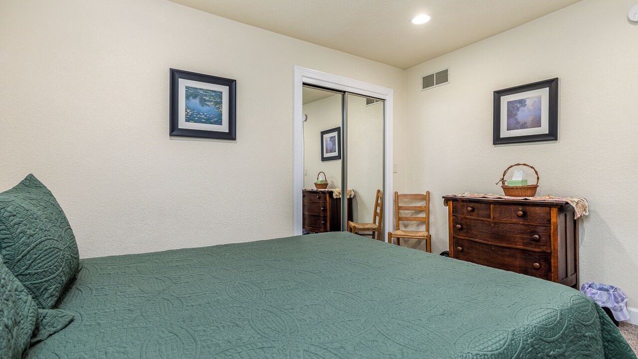 Photo of Bedroom in Galena