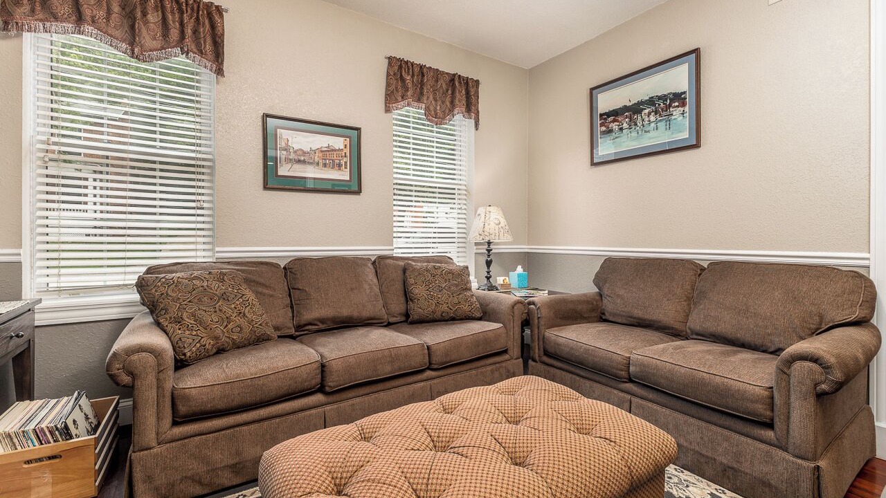 Photo of Livingroom in Galena