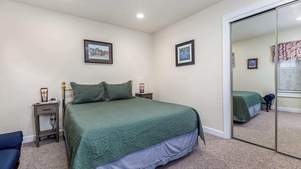 Photo of Bedroom in Galena