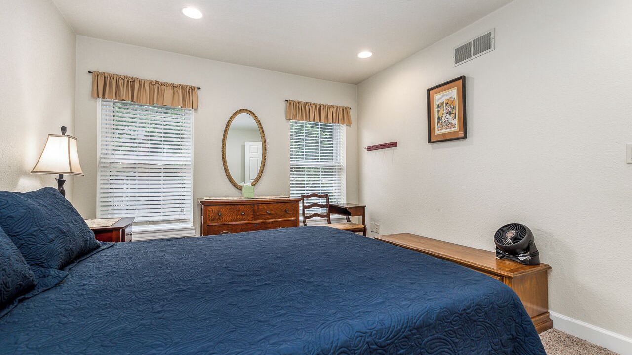 Photo of Bedroom in Galena