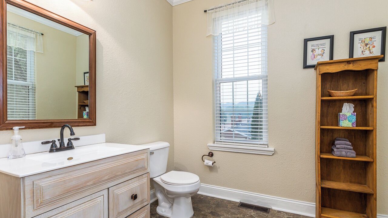 Photo of Bathroom in Galena