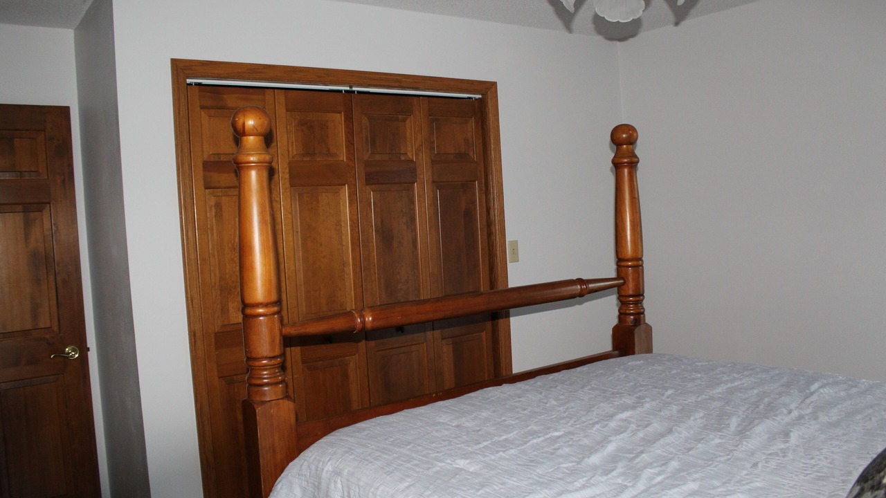 Photo of Bedroom in Bluffs