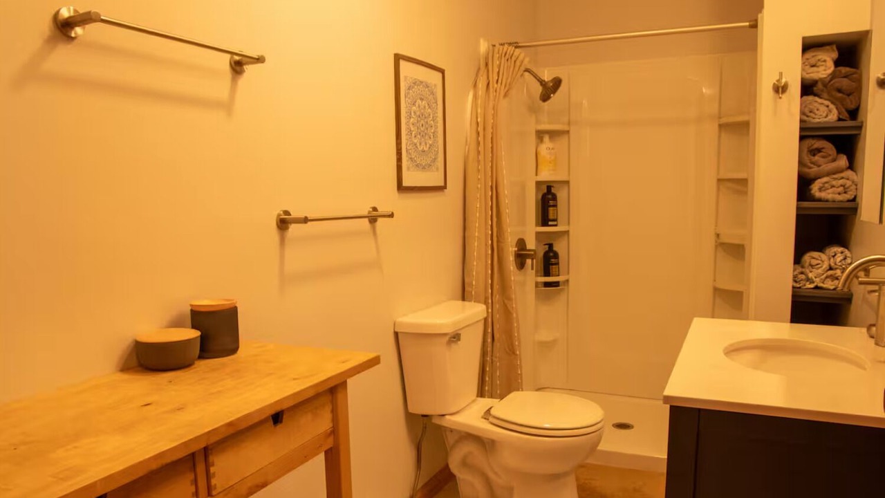 Photo of Bathroom in Alto Pass