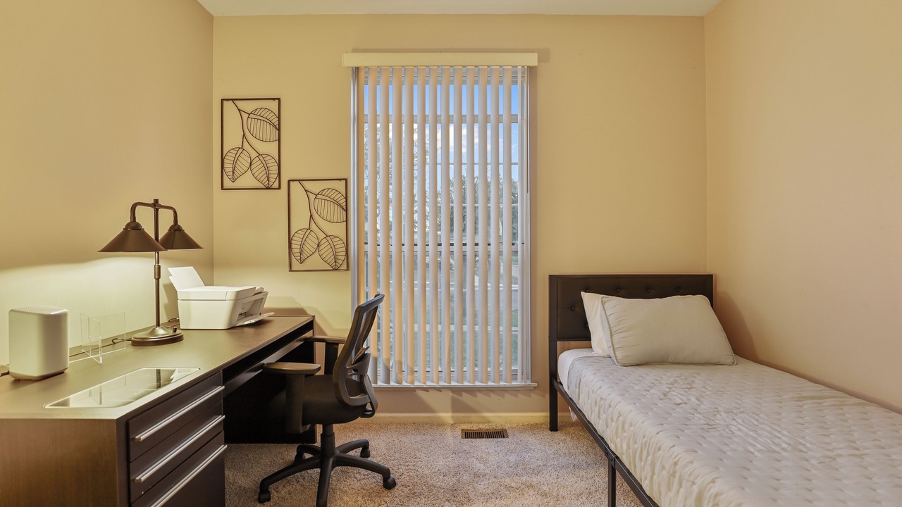 Photo of Bedroom in Carol Stream