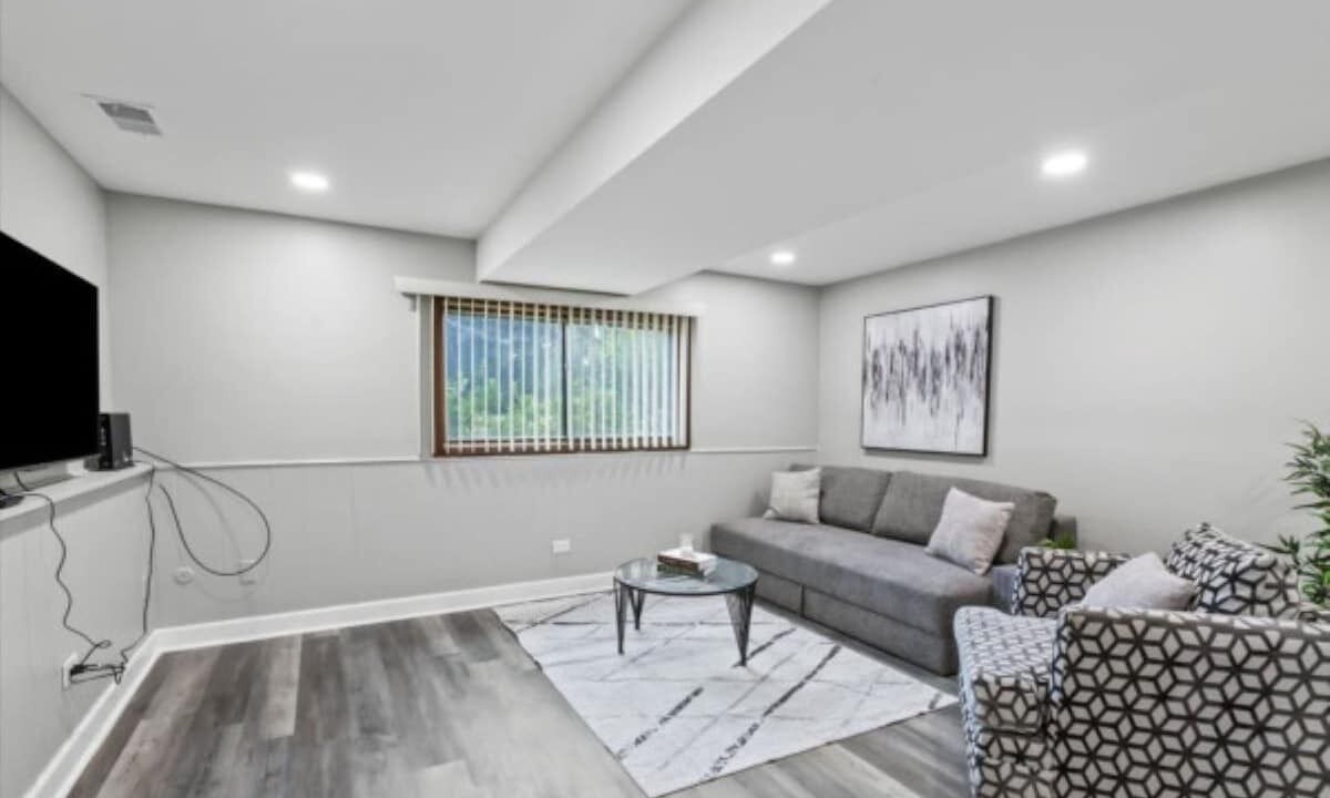 Photo of Livingroom in St. Charles