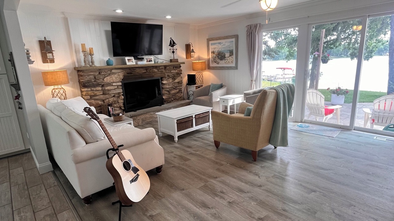 Photo of Livingroom in Lindenhurst