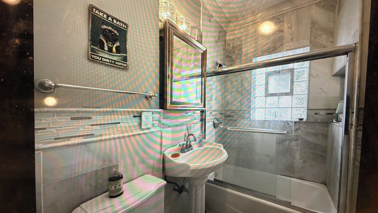 Photo of Bathroom in Rogers Park