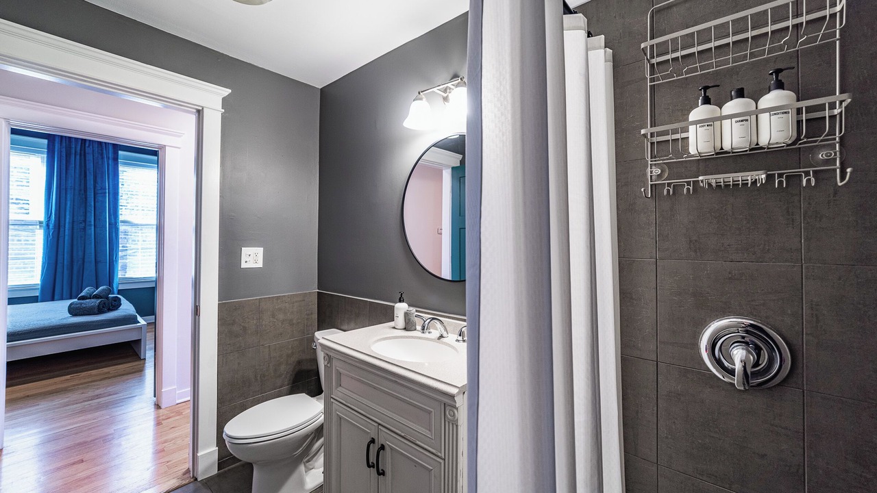 Photo of Bathroom in Wrigleyville