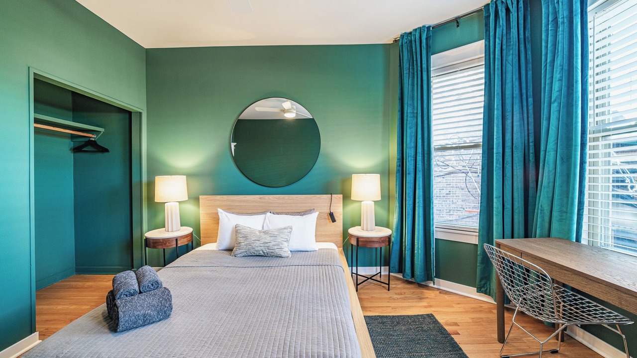 Photo of Bedroom in Wrigleyville