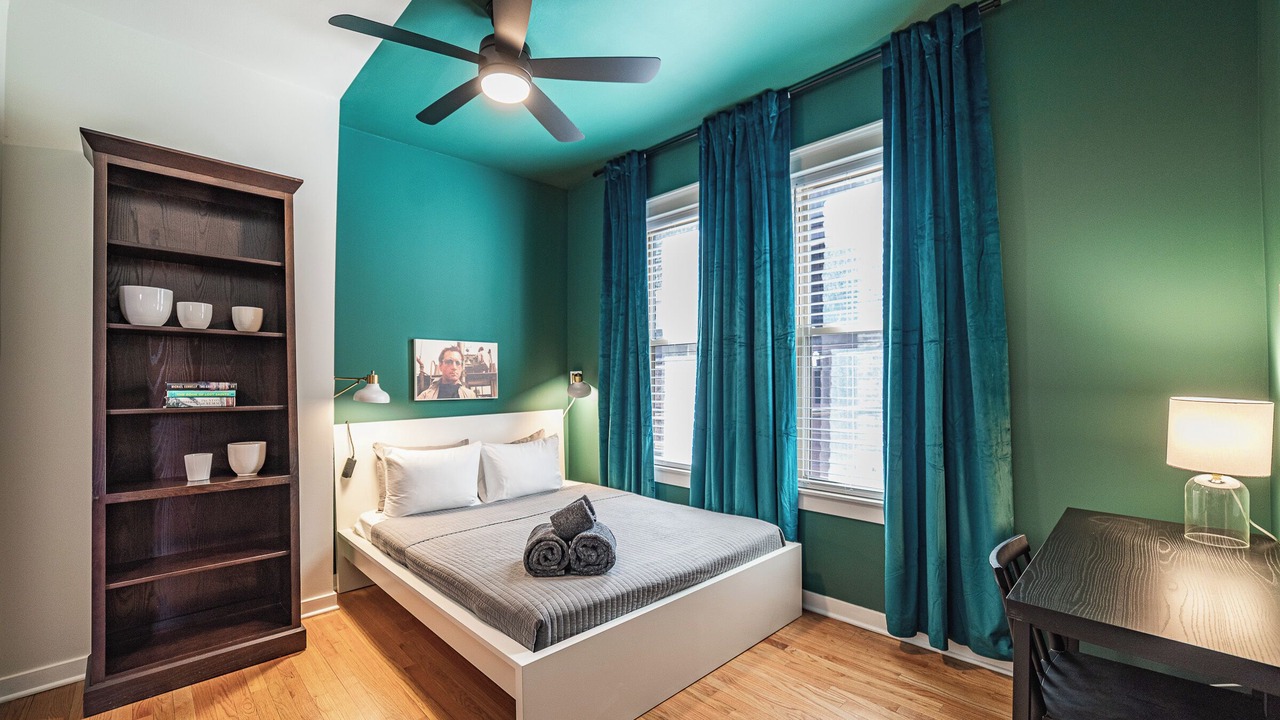 Photo of Bedroom in Wrigleyville