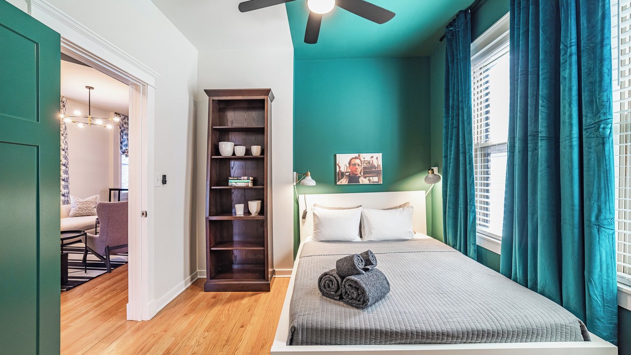Photo of Bedroom in Wrigleyville