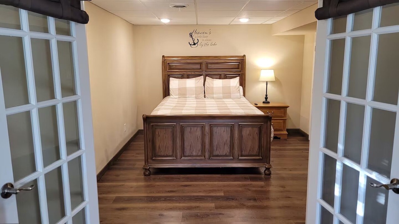 Photo of Bedroom in Ozark
