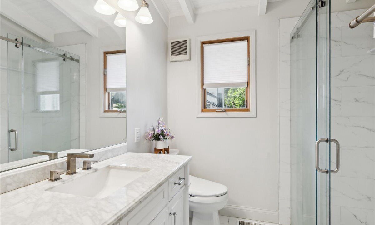 Photo of Bathroom in Deerfield