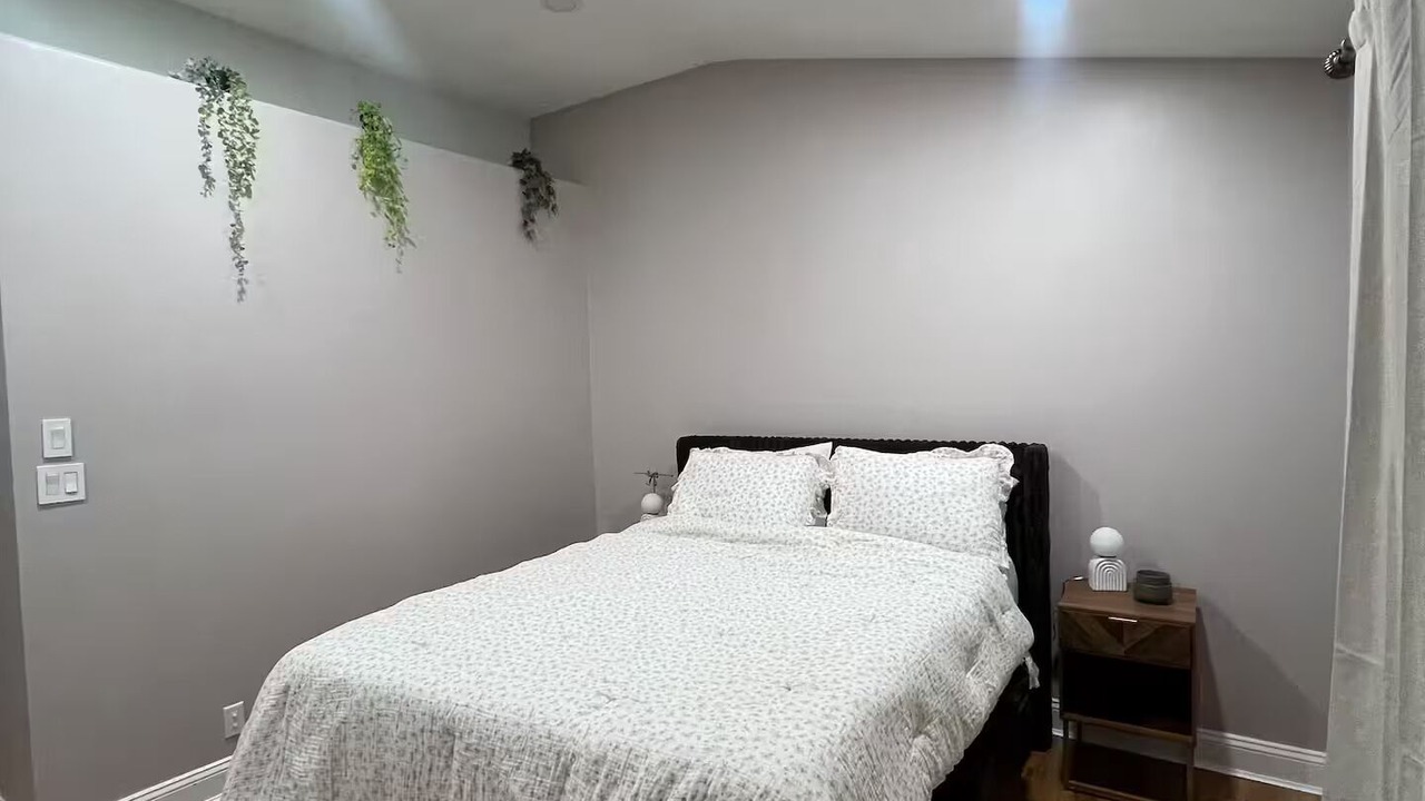 Photo of Bedroom in Bloomingdale