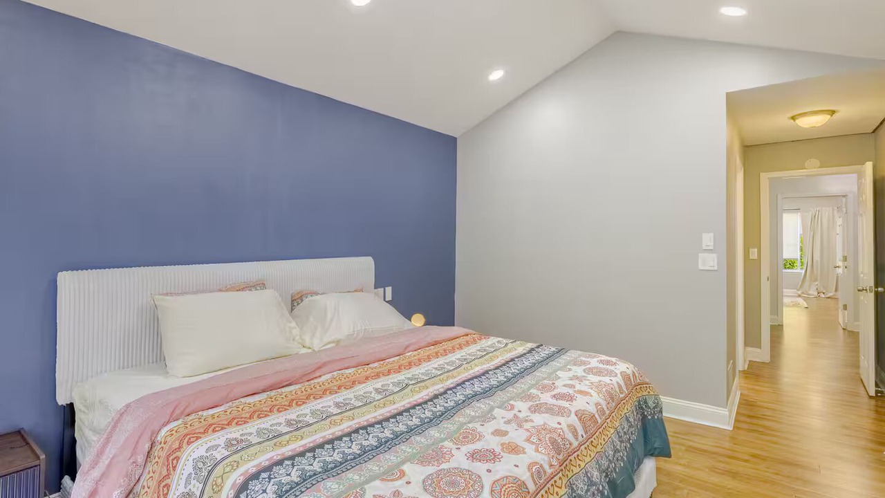 Photo of Bedroom in Bloomingdale