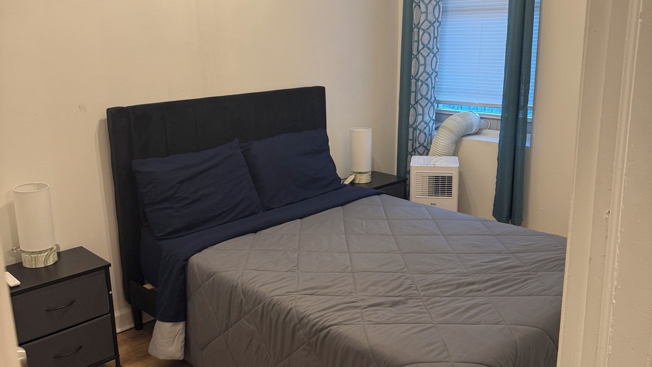 Photo of Bedroom in North Lawndale