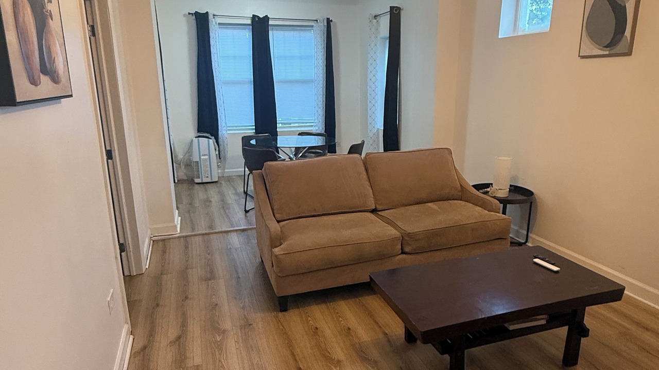 Photo of Livingroom in North Lawndale