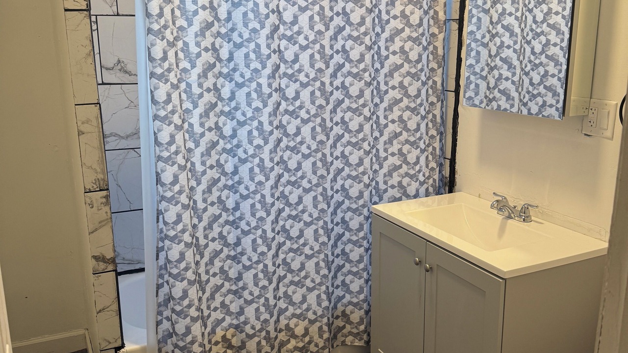 Photo of Bathroom in North Lawndale