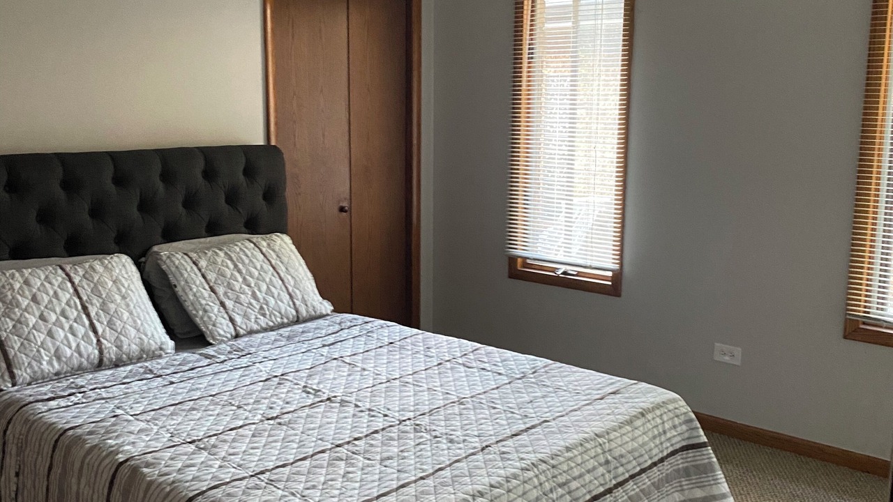 Photo of Bedroom in Lansing