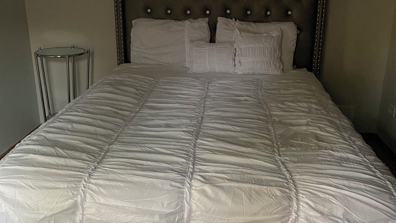 Photo of Bedroom in Lansing