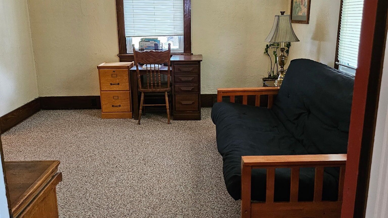 Photo of Livingroom in Carlyle