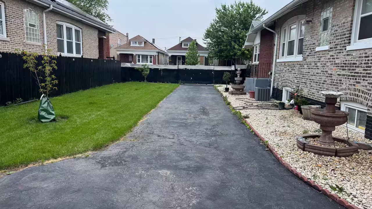 Photo of Outdoor in Chicago Lawn