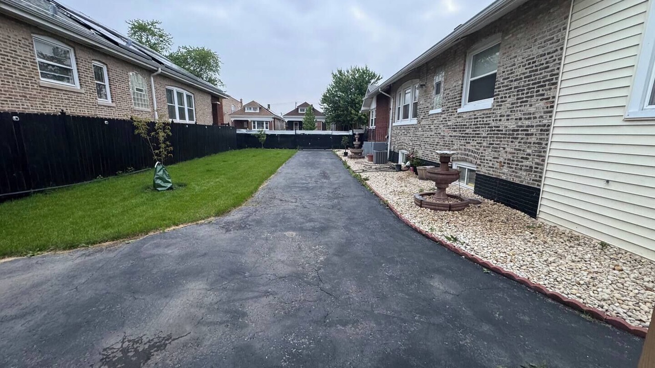 Photo of Outdoor in Chicago Lawn
