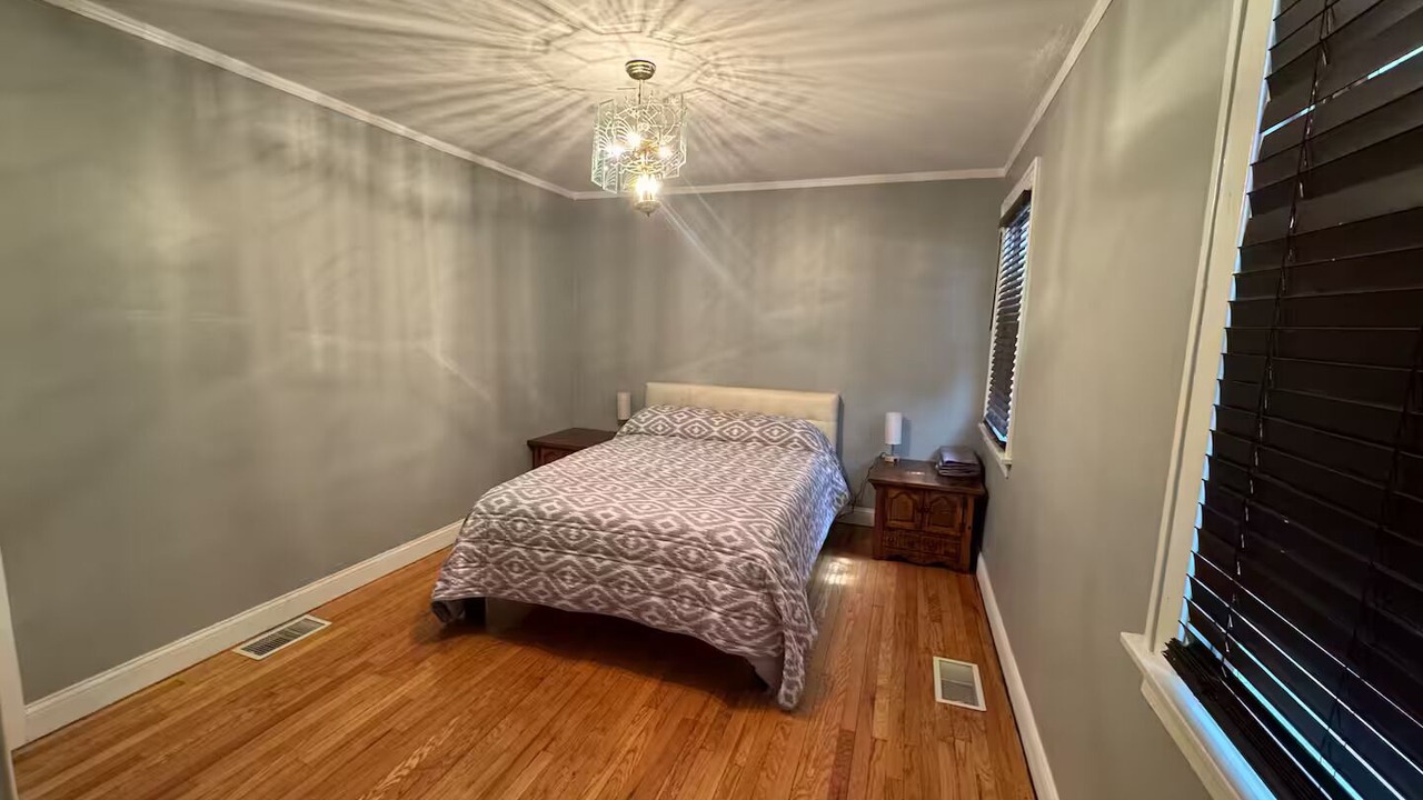 Photo of Bedroom in Chicago Lawn