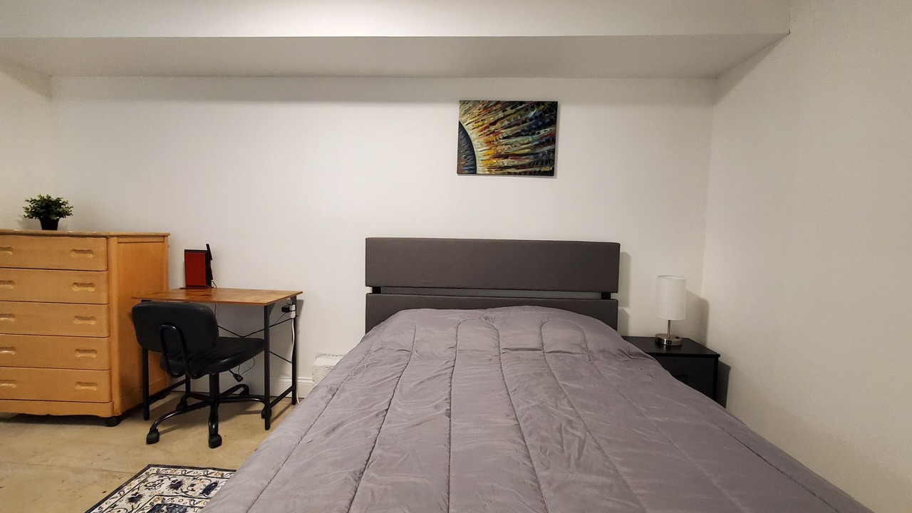 Photo of Bedroom in Lower West Side