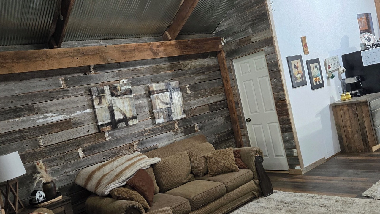 Photo of Livingroom in Michael