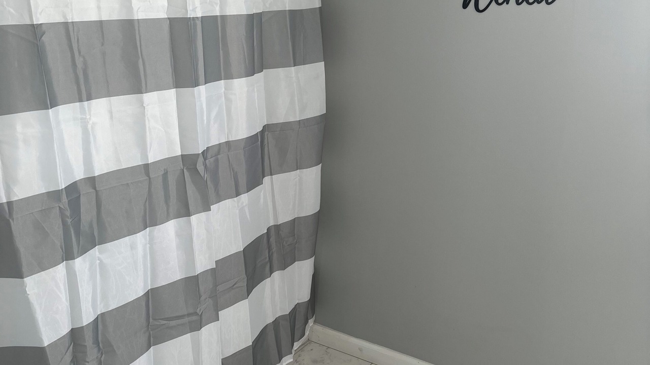 Photo of Bathroom in East Hazel Crest