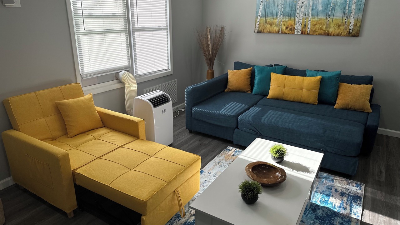 Photo of Livingroom in East Hazel Crest