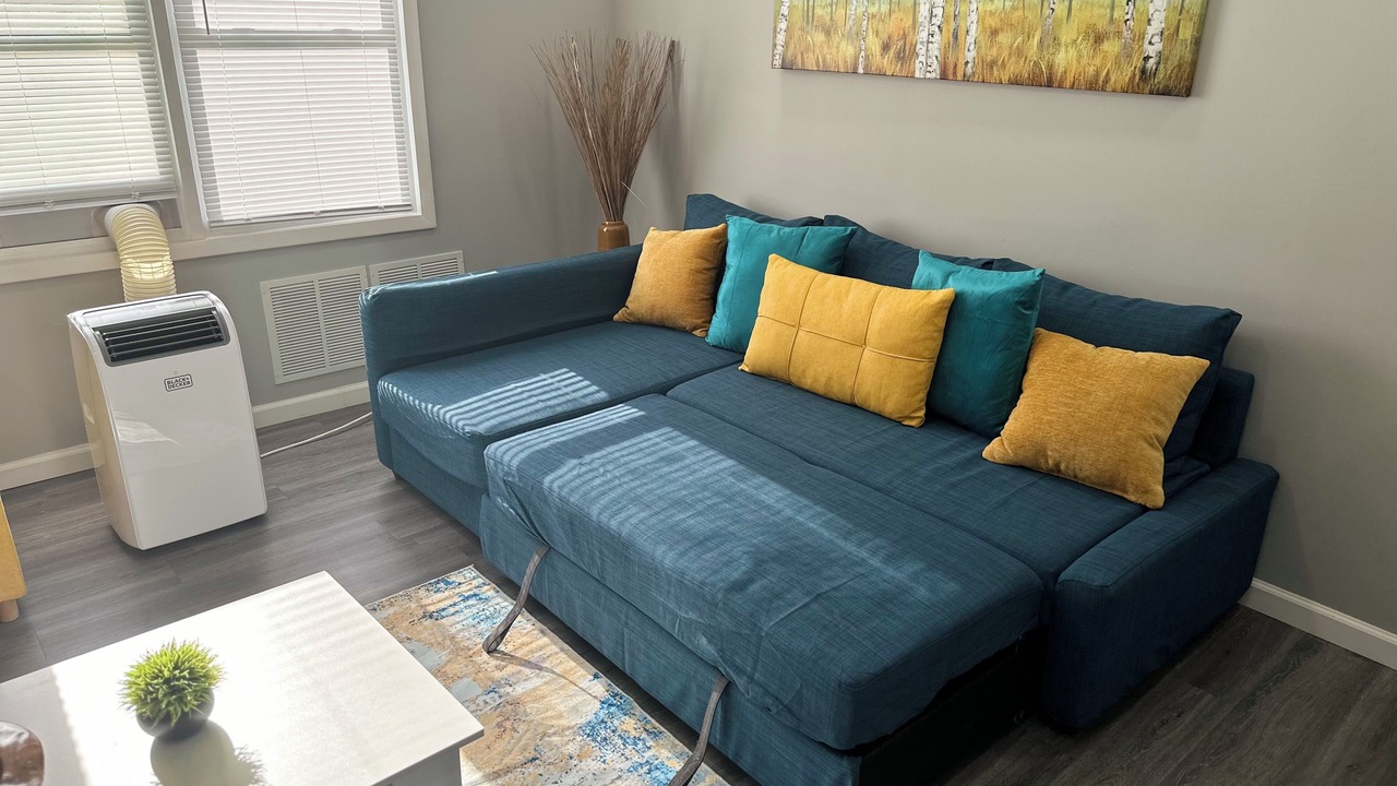 Photo of Livingroom in East Hazel Crest