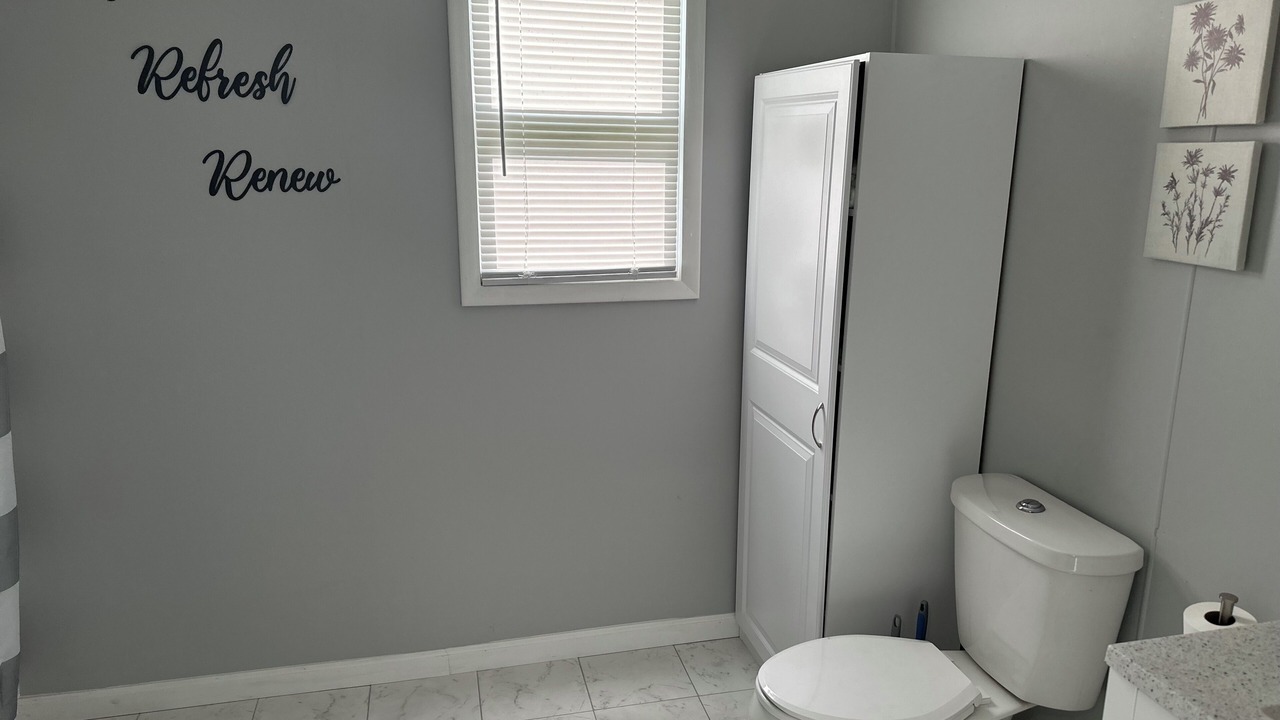 Photo of Bathroom in East Hazel Crest
