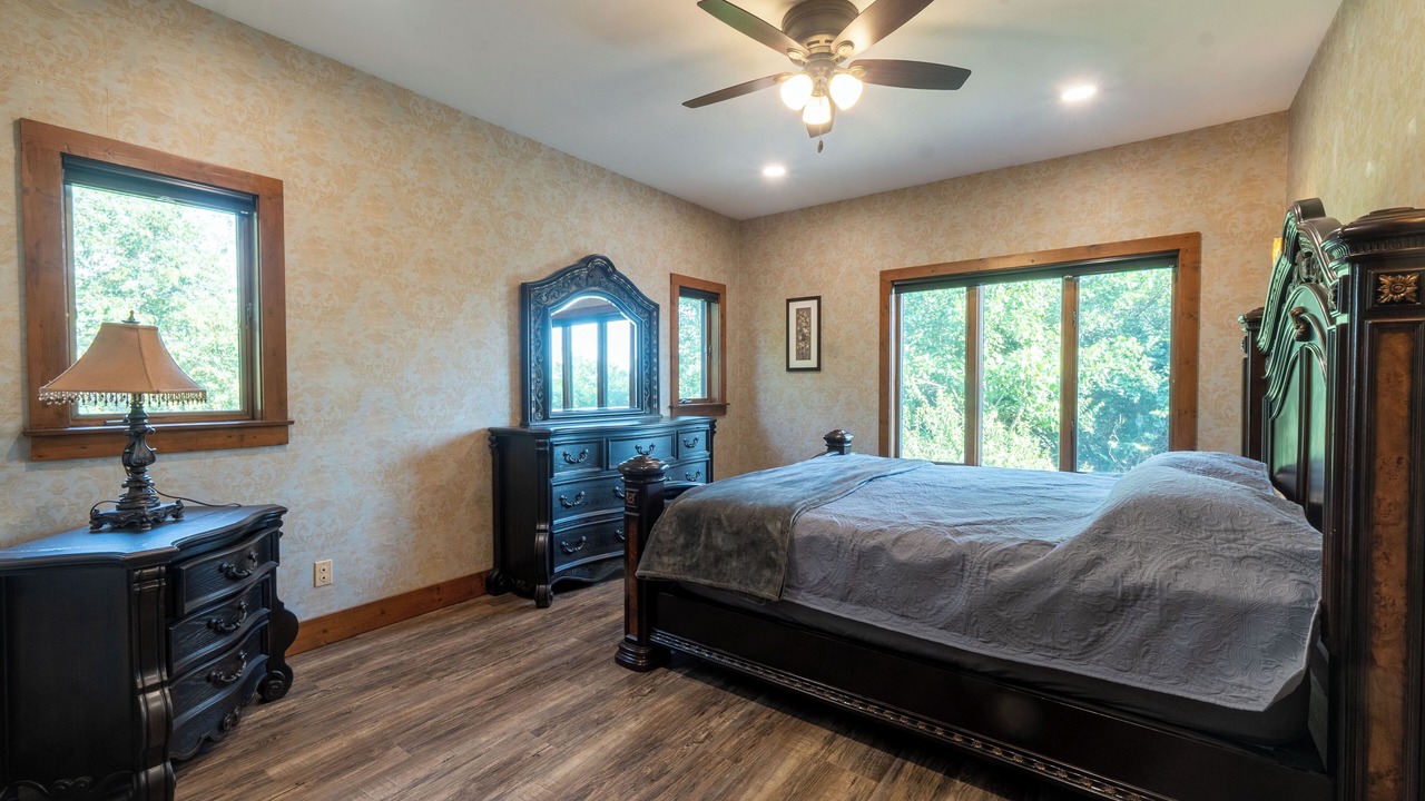 Photo of Bedroom in Graymont