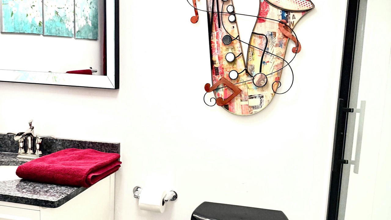 Photo of Bathroom in Yorkville