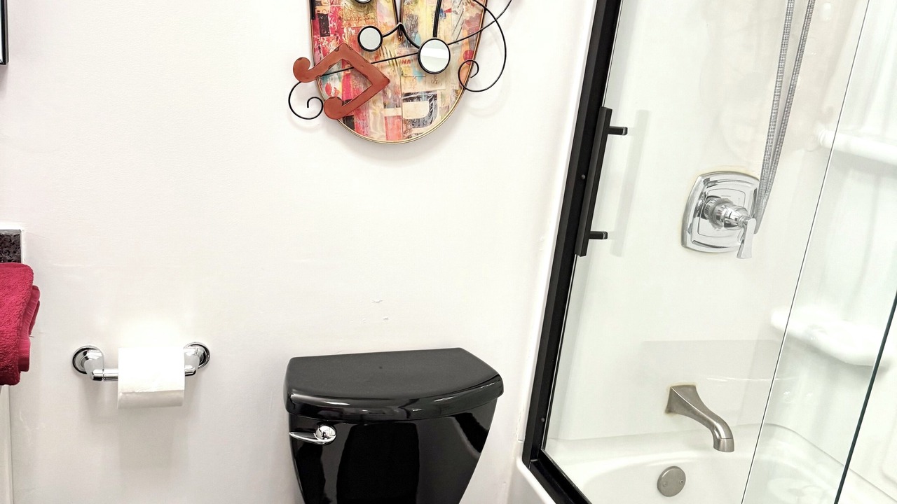 Photo of Bathroom in Yorkville