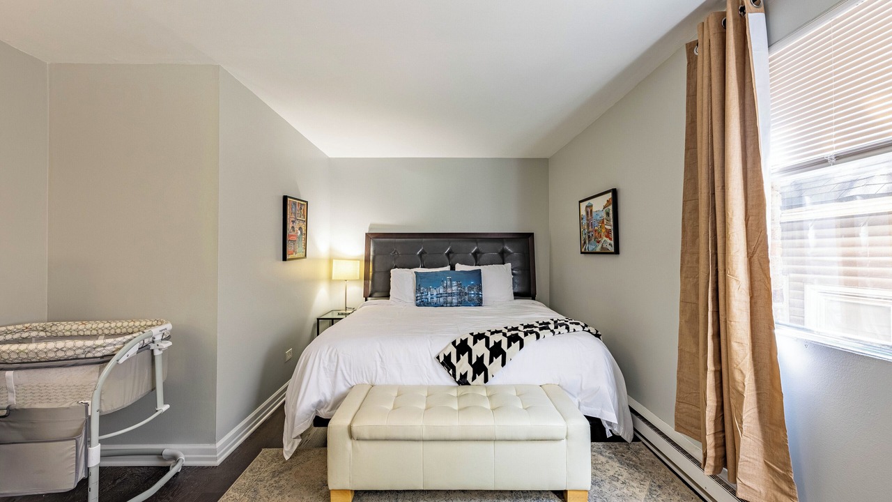 Photo of Bedroom in Forest Park