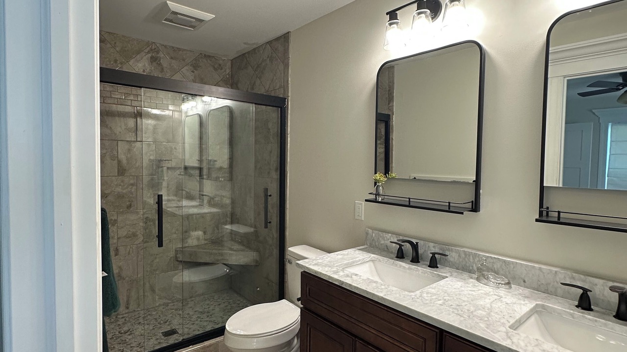 Photo of Bathroom in The Galena Territory