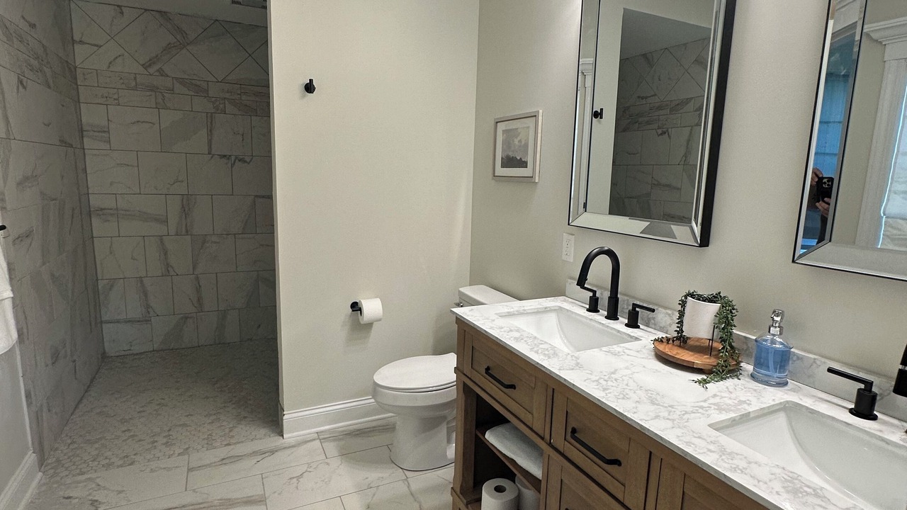 Photo of Bathroom in The Galena Territory