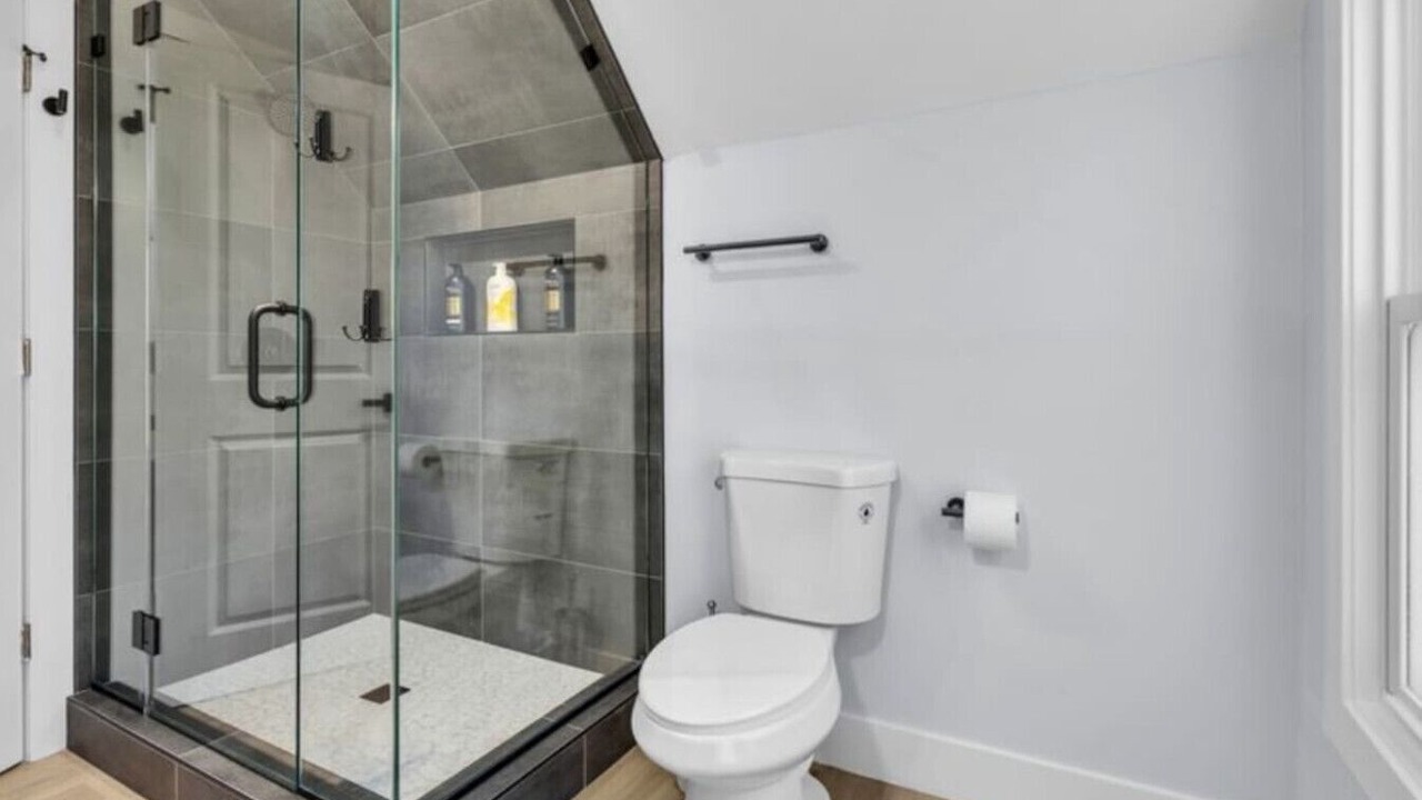 Photo of Bathroom in Channel Lake