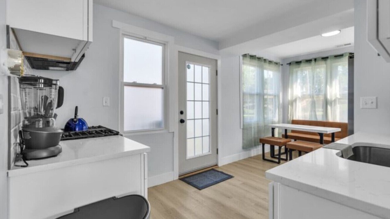Photo of Kitchen in Channel Lake