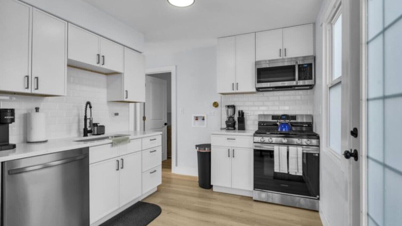 Photo of Kitchen in Channel Lake